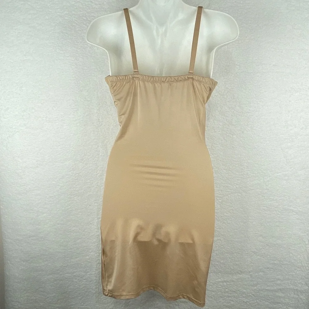 Star Power by Spanx Nude‎ Full Body Slip Shapewear Underwire 34C SS2715 Beige